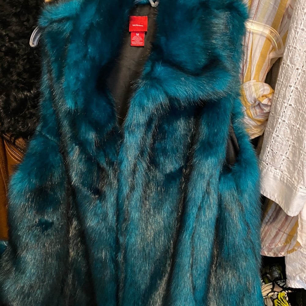 Saks Faux Fur Vest M Teal and black